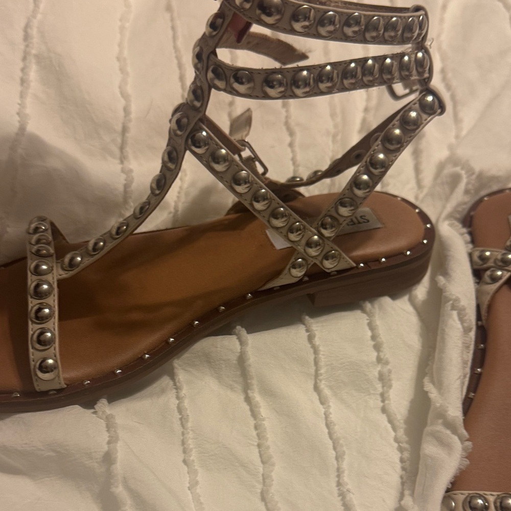 Steve Madden Silver Studded Tan Sandals - Picture 2 of 5